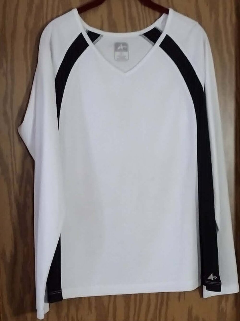 Flawed - men L - Athletech Polyester Long Sleeve V neck Shirt